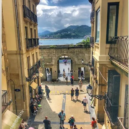 Daire Ola - Perla Boutique